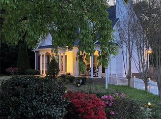 2057 Cynthia Dr, Mount Airy, NC 27030
