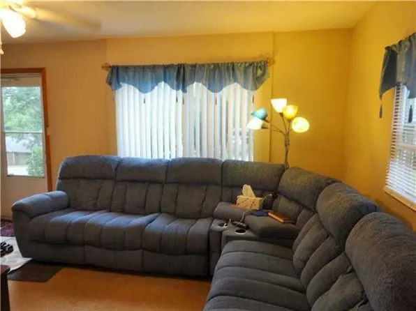231 Caruso Dr, Monroeville, PA 15146