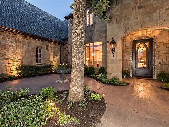 2nd image of 1709 Grass Ct