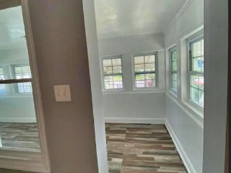 1115 Grant St — Photo 14