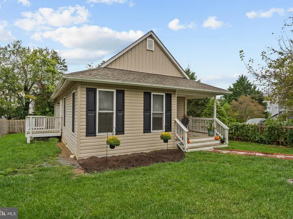 465 Ash St, Strasburg, VA 22657