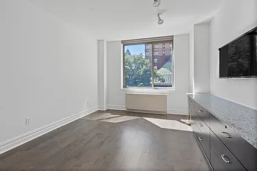 Rented by Level Group