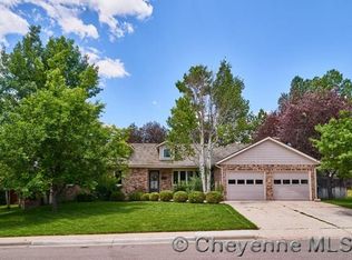 7224 Heritage Dr, Cheyenne, WY 82009