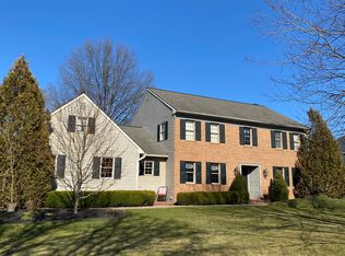 549 Randolph Dr, Lititz, PA 17543