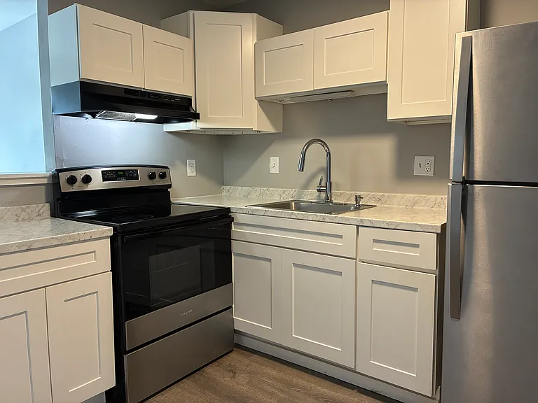 348 Main St #225 — Photo 9