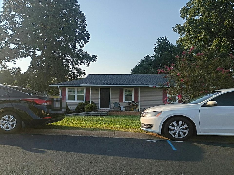 1st image of 409 Pisgah Ln