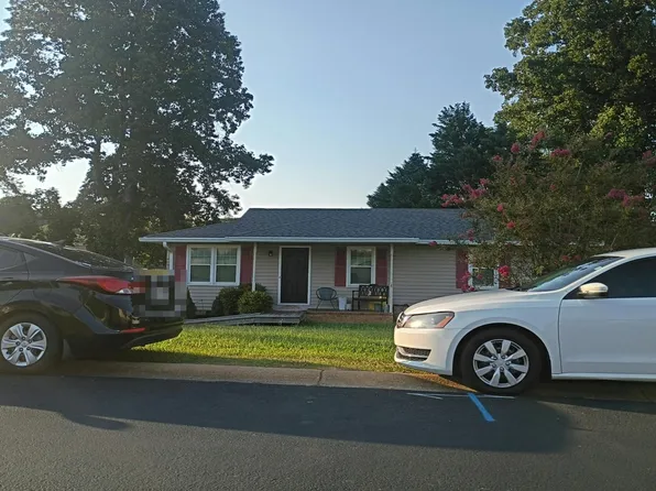 409 Pisgah Ln, Inman, SC 29349