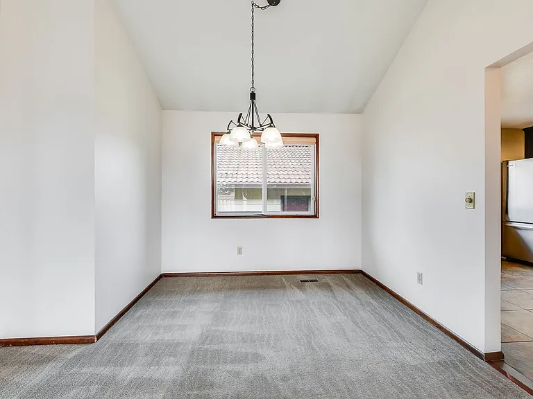 6270 Preakness Dr — Photo 4