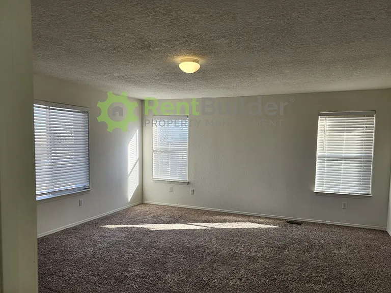 3540 Clear Creek Rd NE — Photo 16