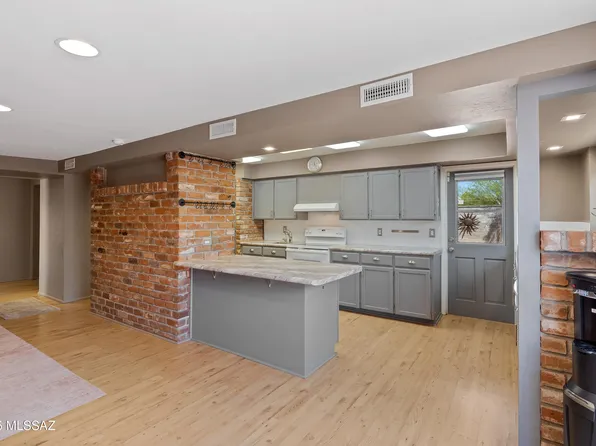 3202 W Calle Cereza, Tucson, AZ 85741