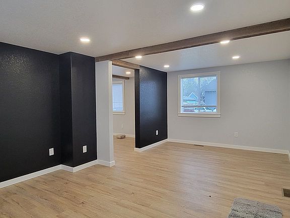 4th image of 414 N Madison St Unit A