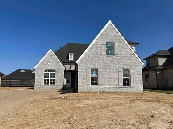 325 Chesnut Ridge Cv, Oakland, TN 38060