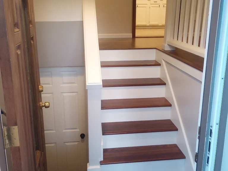 238 Downey Dr — Photo 2