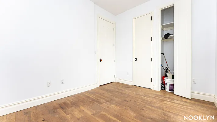 Rented by Nooklyn NYC LLC | media 42