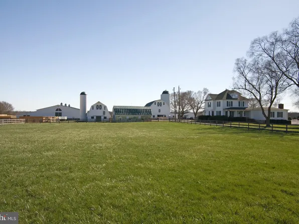 11605 Parkgate Dr, Nokesville, VA 20181