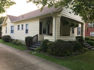 218 S Proctor Knott Ave, Lebanon, KY 40033