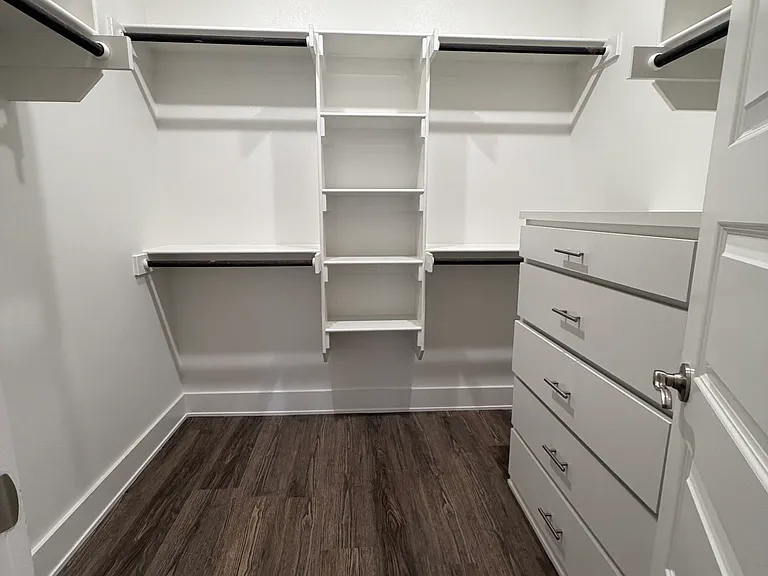 2176 W Moore Ln — Photo 8