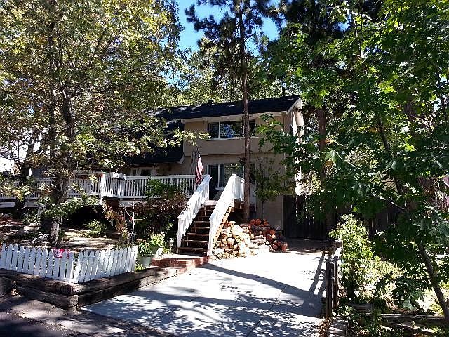 2nd image of 351 Heliotrope Dr