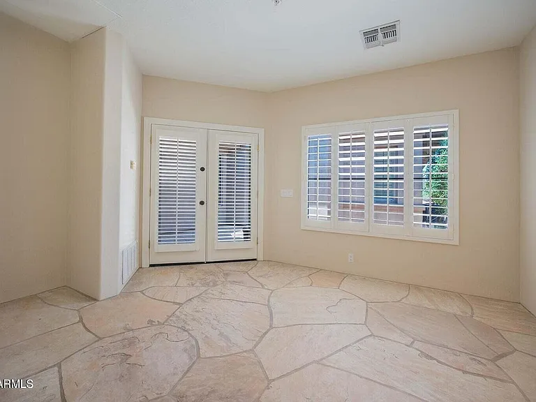 7684 E Balao Dr — Photo 25