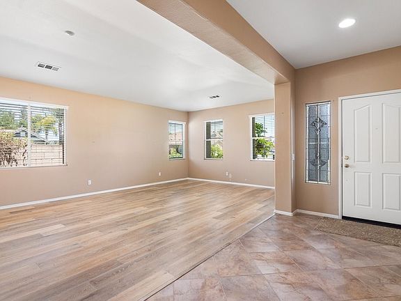 4th image of 26101 Shady Brook Cir
