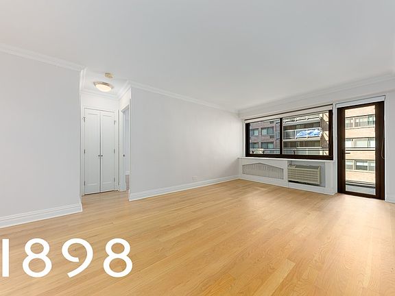 3rd image of 135 W 96th St APT 4b