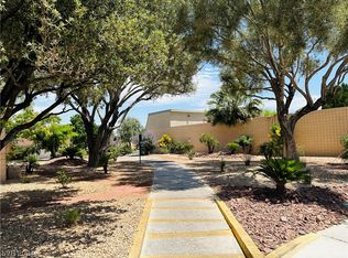 3726 Colonial Dr, Las Vegas, NV 89121