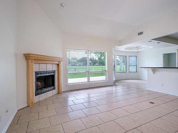 4th image of 408 Spyglass