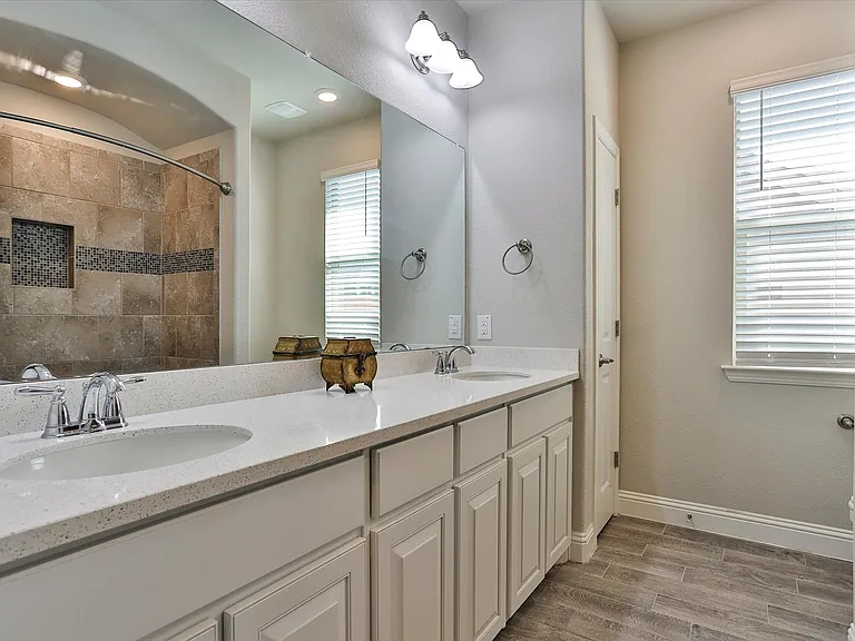 253 Gill Point Ln — Photo 28