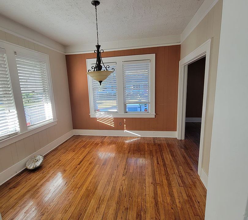2nd image of 1305 E 38th St