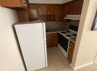 924 Childrens Way APT 12, Jacksonville, FL 32207