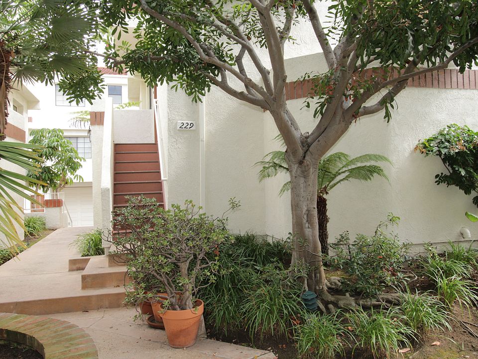 1st image of 2971 Plaza Del Amo Unit 229