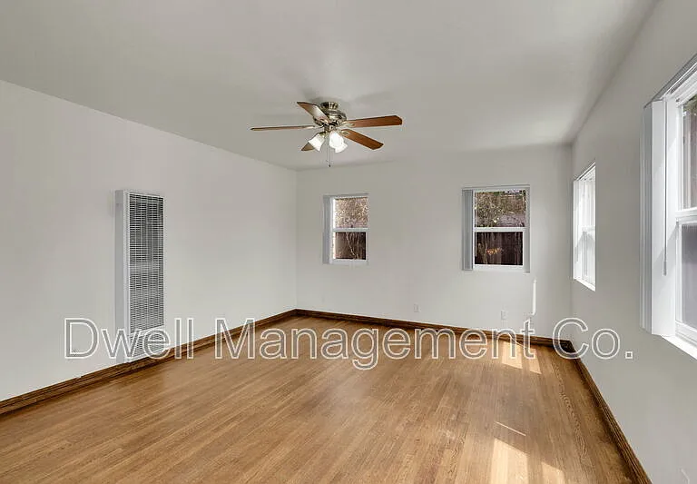 8355 Golden Ave — Photo 5
