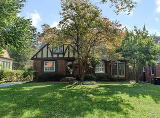 5417 Chadwick Rd, Fairway, KS 66205