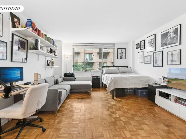 350 W 50th St, New York, NY