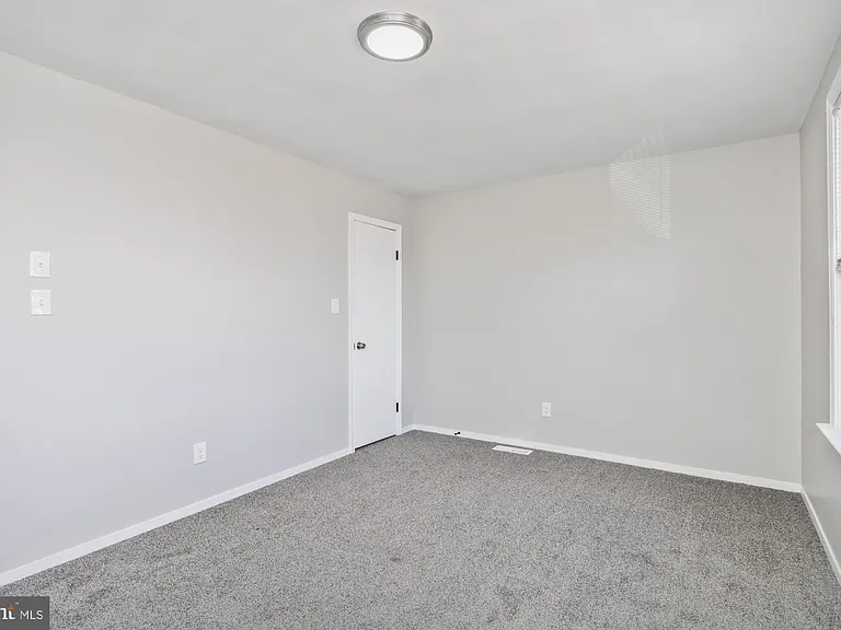42 Holcumb Ct — Photo 17