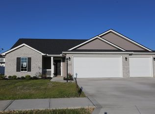 244 W Longfellow Blvd, Columbia City, IN 46725