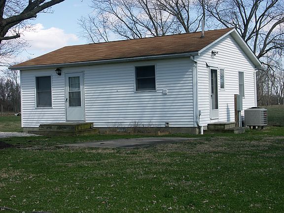 3rd image of 8185 S County Road 525 E
