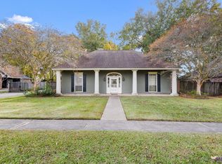 4100 Hemlock St, Zachary, LA 70791