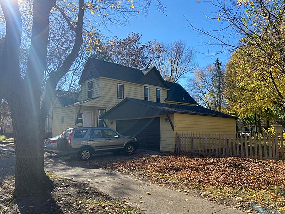 2nd image of 425 Harlan Ave NE #2