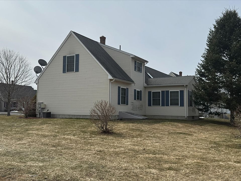 2nd image of 88 Tourmaline Lane #34