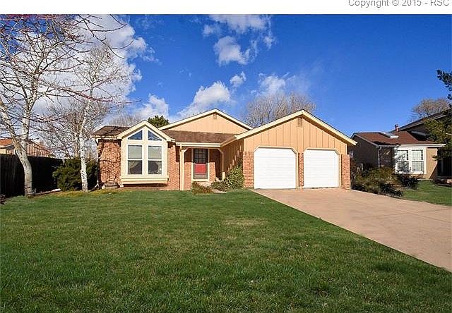 Great curb appeal for this lovingly maintained home