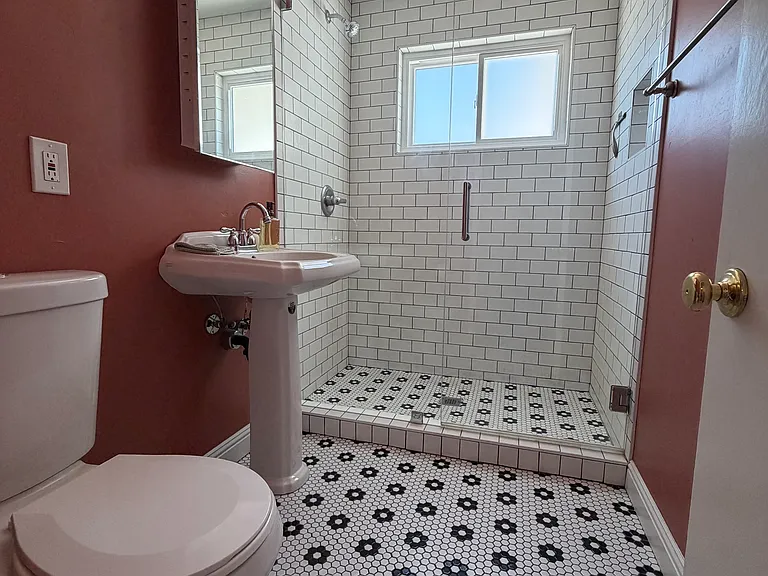 3547 E Meadowbrook Ave — Photo 7