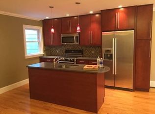 208 W 7th St #2, Boston, MA 02127