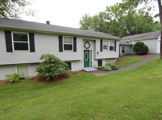240 Trapp Rd, Auburn, ME 04210