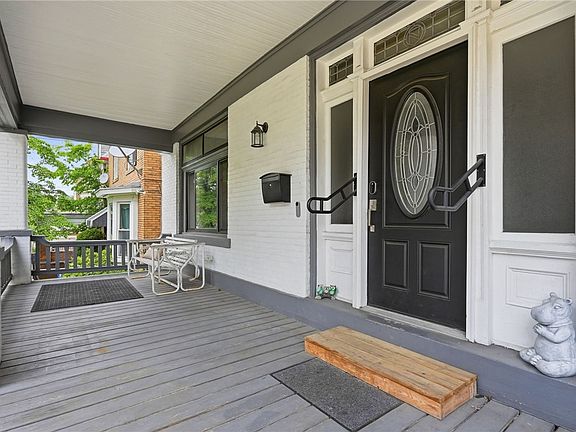 2nd image of 1129 Greenfield Ave