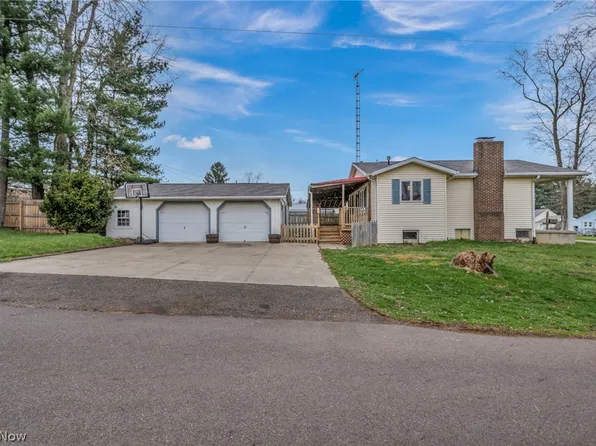 201 Roxbury Ave NW, Massillon, OH 44646