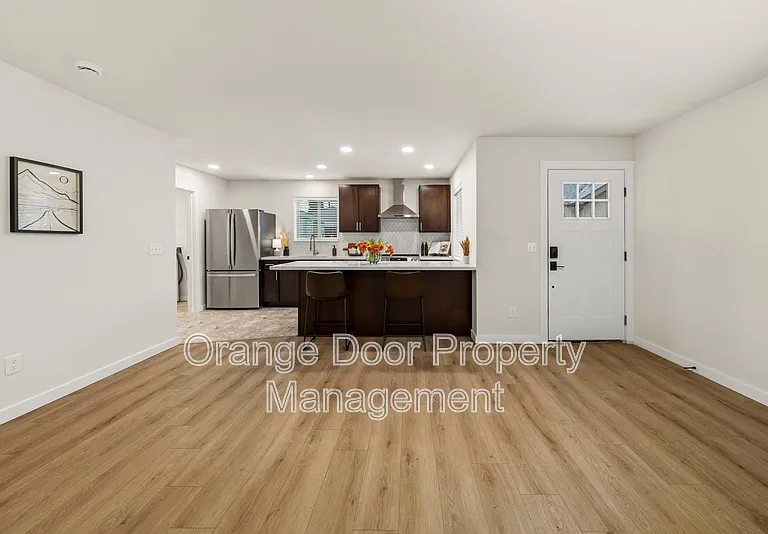 3623 S J St #B — Photo 8