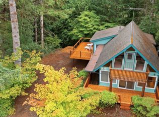 720 E Creekside Dr, Belfair, WA 98528