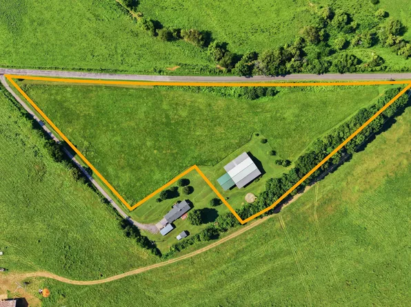 28 Old State Hwy, Pikeville, TN 37367