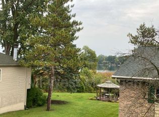 5856 Shaw St APT 4, Haslett, MI 48840